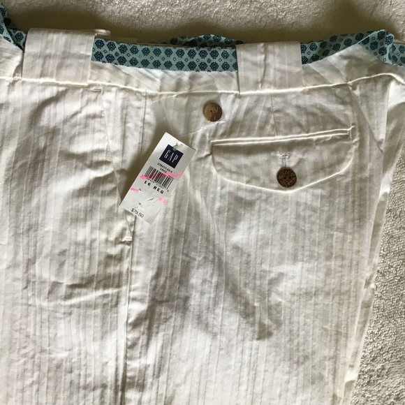 GAP White Women Jeans with Blue Accents - Picture 12 of 15